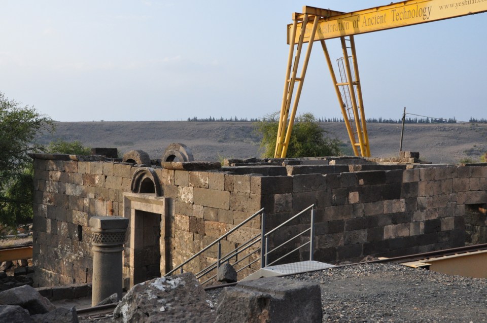 Um el Kanatir synagogue